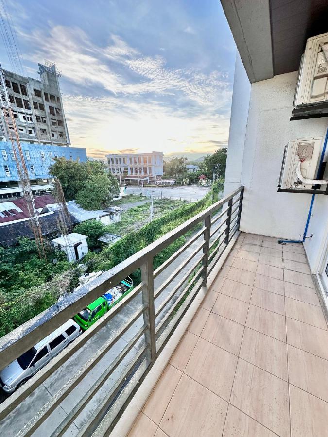 3 Smart Condominium In Cagayan De Oro City Екстер'єр фото